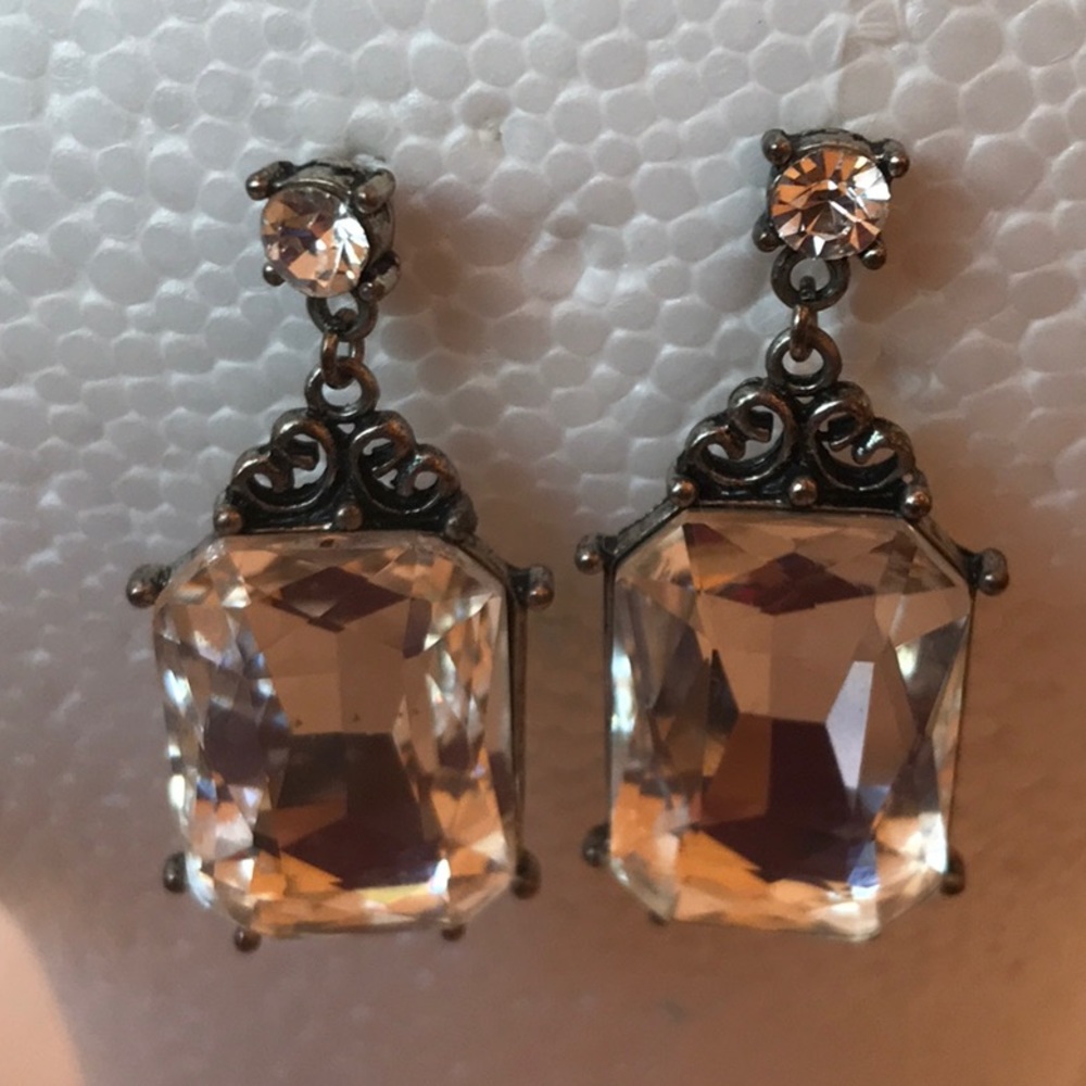 Two Rhinestone earrings - Picture 5 of 7
